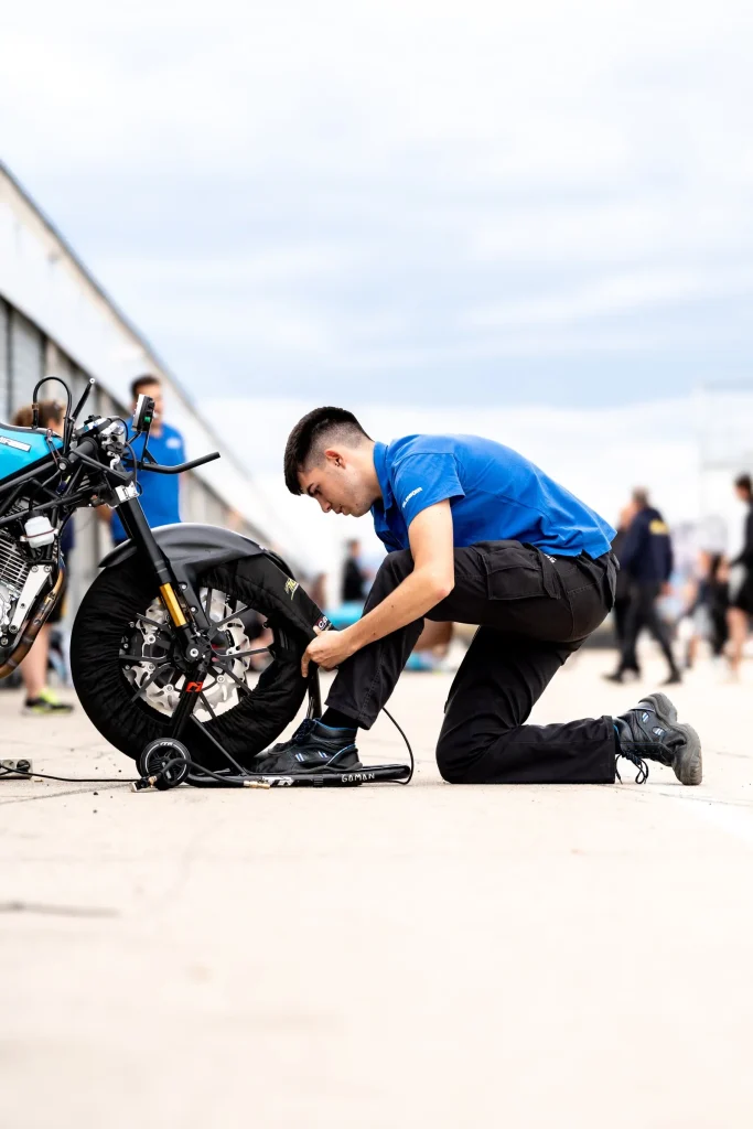 MECHANICS ACADEMY